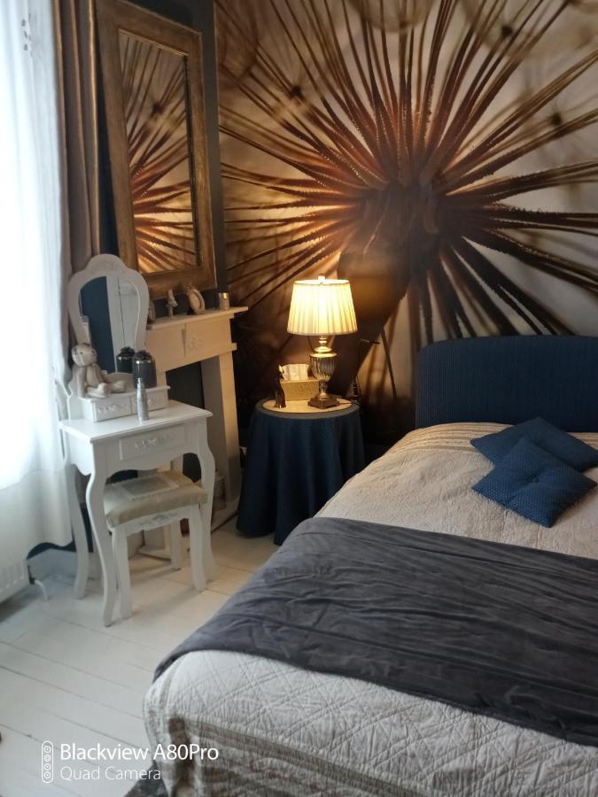 Chambre Bounty, B&B, Cuisine Privee, Lit Queen Size, Terrasse, Parking, Garage Olliergues Dış mekan fotoğraf